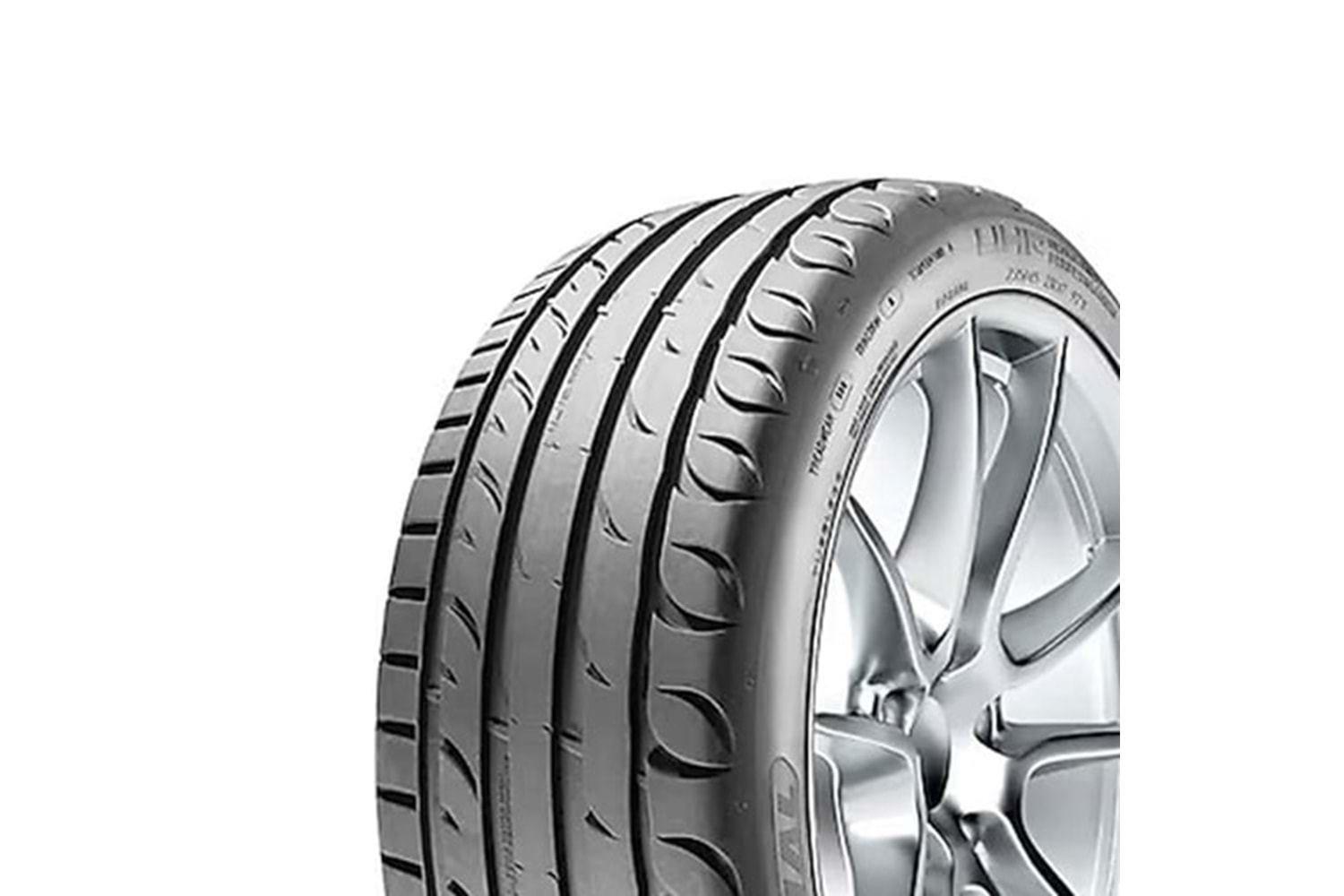 Kormoran 205/45R17 88V XL Ultra High Performance Oto Yaz Lastiği ( Üretim Yılı : 2024 )
